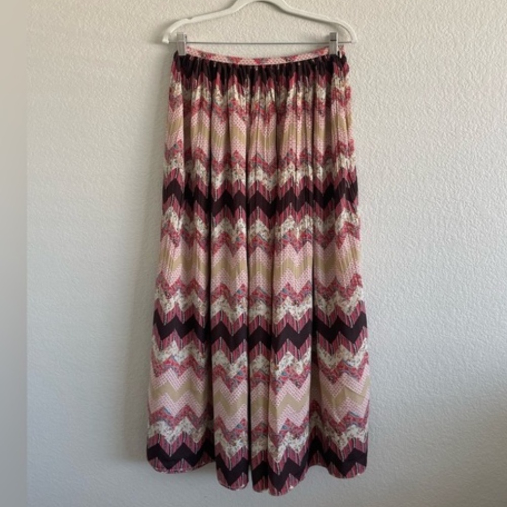 Gracia poly chevron patchwork print pleated maxi long skirt‎ EUC size small